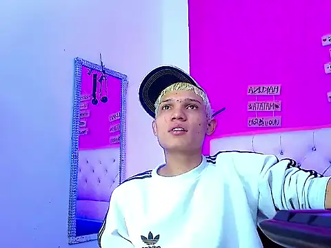 EL VENEZOLANO 22CM online show from 10-18-25, 04:37