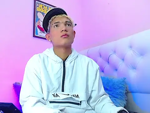 EL VENEZOLANO 22CM online show from 11-11-25, 05:40