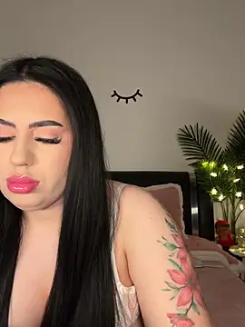 Snapshot of Andrestarr chatting on 11-22-25, 06:40 Andrestarr online show from 11-22-25, 06:40