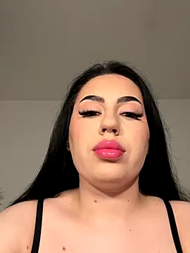 Snapshot of Andrestarr chatting on 12-02-25, 07:31 Andrestarr online show from 12-02-25, 07:31