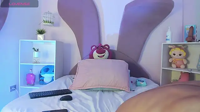 SandroVeyra online show from 11-18-25, 03:34