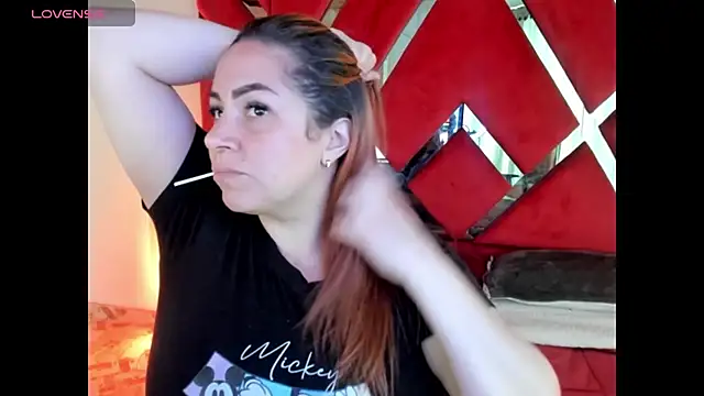 alexiaystive3 online show from 10-04-25, 03:21