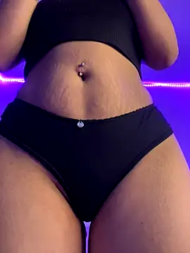 Snapshot of Daliila_11 chatting on 11-17-25, 02:50 Daliila 11 online show from 11-17-25, 02:50