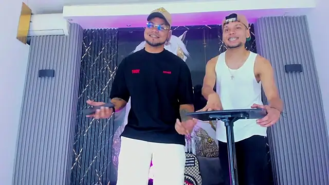 Snapshot of Iam_Steven chatting on 11-12-25, 12:05 Iam Steven online show from 11-12-25, 12:05