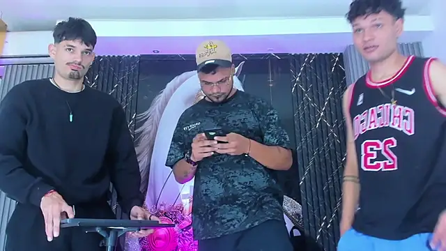 Snapshot of Iam_Steven chatting on 11-15-25, 12:56 Iam Steven online show from 11-15-25, 12:56