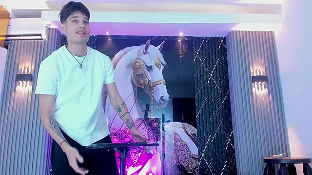 Snapshot of Iam_Steven chatting on 11-22-25, 12:37 Iam Steven online show from 11-22-25, 12:37