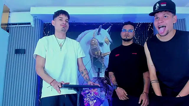 Snapshot of Iam_Steven chatting on 11-29-25, 11:57 Iam Steven online show from 11-29-25, 11:57