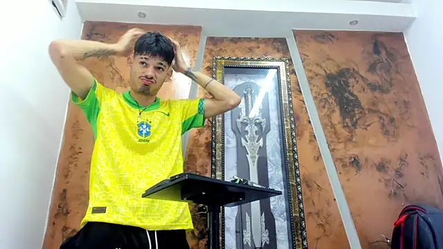 Snapshot of Iam_Steven chatting on 12-15-25, 05:12 Iam Steven online show from 12-15-25, 05:12