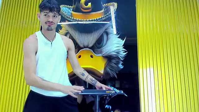 Snapshot of Iam_Steven chatting on 01-18-26, 04:49 Iam Steven online show from 01-18-26, 04:49