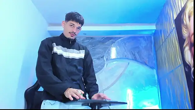 Snapshot of Iam_Steven chatting on 02-02-26, 01:37 Iam Steven online show from 02-02-26, 01:37