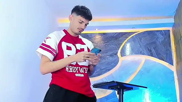 Snapshot of Iam_Steven chatting on 02-19-26, 12:34 Iam Steven online show from 02-19-26, 12:34