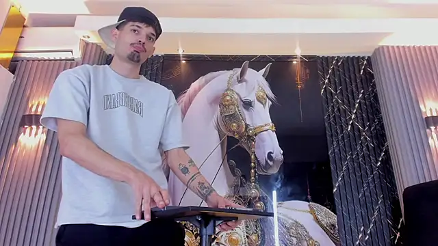 Snapshot of Iam_Steven chatting on 03-05-26, 01:40 Iam Steven online show from 03-05-26, 01:40