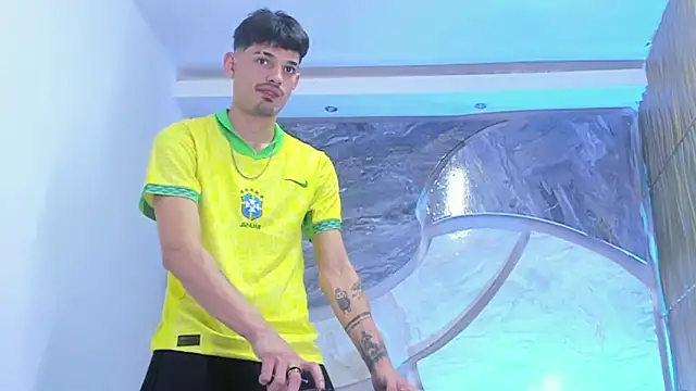 Snapshot of Iam_Steven chatting on 03-19-26, 08:35 Iam Steven online show from 03-19-26, 08:35