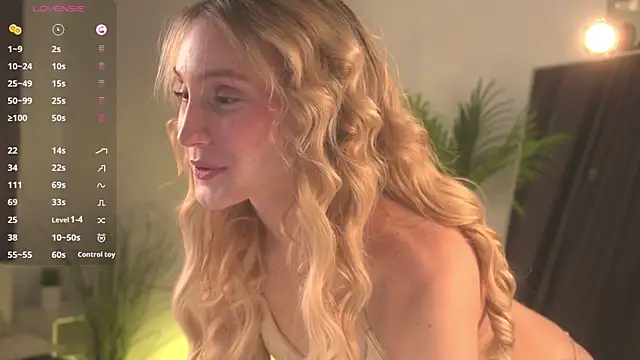 ellliefrost online show from 11-21-25, 05:28