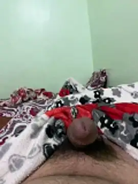 Snapshot of ali__ali210 chatting on 11-09-25, 04:05 ali ali210 online show from 11-09-25, 04:05