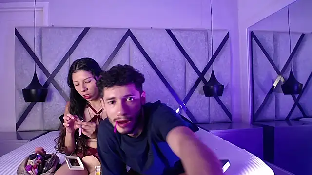 Snapshot of EthanCollen chatting on 09-22-25, 10:34 EthanCollen online show from 09-22-25, 10:34