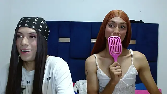 Snapshot of PinkLuna_LolaBloom chatting on 05-15-26, 11:23 PinkLuna LolaBloom online show from 05-15-26, 11:23