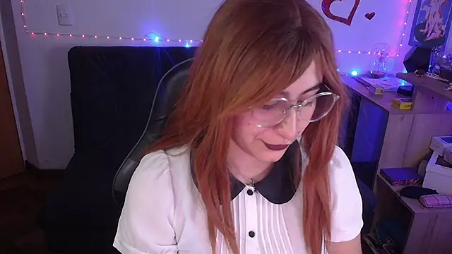 Snapshot of Miacatsito3 chatting on 06-02-26, 02:02 Miacatsito3 online show from 06-02-26, 02:02