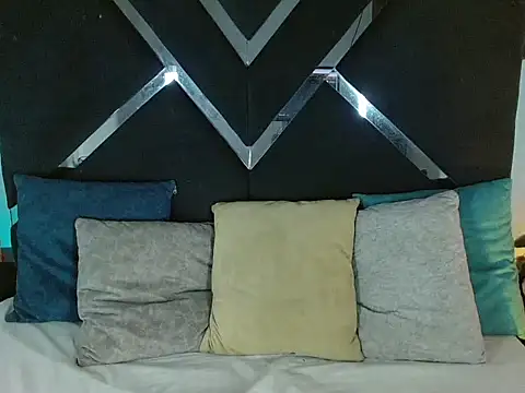 Billie Turner  online show from 10-10-25, 10:31