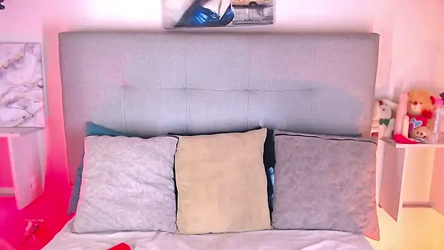 Billie Turner  online show from 10-17-25, 05:10