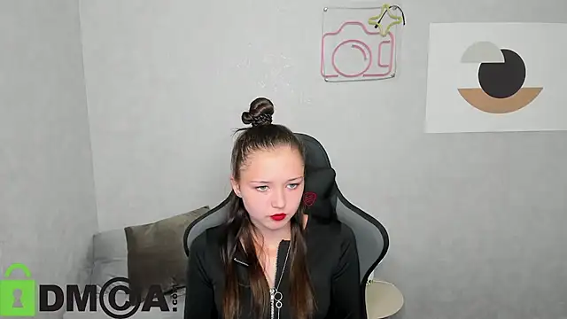 Snapshot of Amanda_Reedd chatting on 09-27-25, 08:08 Amanda Reedd online show from 09-27-25, 08:08
