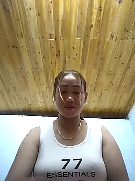 Snapshot of Dung_x chatting on 10-13-25, 01:00 Dung x online show from 10-13-25, 01:00