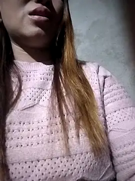 Snapshot of Dung_x chatting on 02-12-26, 12:22 Dung x online show from 02-12-26, 12:22