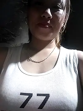 Snapshot of Dung_x chatting on 02-14-26, 01:08 Dung x online show from 02-14-26, 01:08