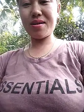 Snapshot of Dung_x chatting on 03-01-26, 05:09 Dung x online show from 03-01-26, 05:09