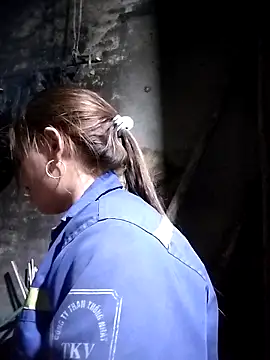 Snapshot of Dung_x chatting on 03-13-26, 11:50 Dung x online show from 03-13-26, 11:50