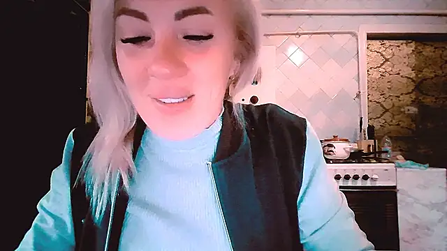 EmmaCat  online show from 09-26-25, 08:40