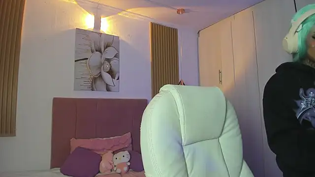 KoraRousee online show from 10-02-25, 12:56