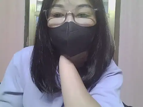 Snapshot of AmyChan086 chatting on 12-22-25, 02:30 AmyChan086 online show from 12-22-25, 02:30