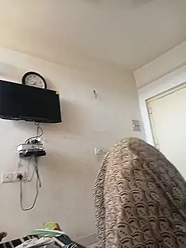 Snapshot of meenahotdarling chatting on 09-23-25, 02:47 meenahotdarling online show from 09-23-25, 02:47