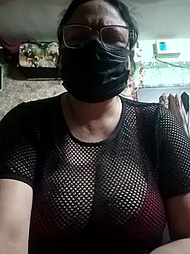 Snapshot of thehotlady chatting on 01-08-26, 01:08 thehotlady online show from 01-08-26, 01:08