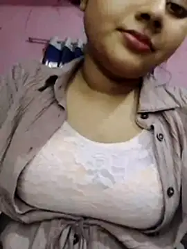 Snapshot of rasmiva chatting on 11-12-25, 10:37 rasmiva online show from 11-12-25, 10:37