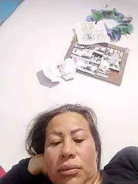 LaraCaliente online show from 10-09-25, 10:13