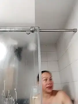 LaraCaliente online show from 11-19-25, 02:17