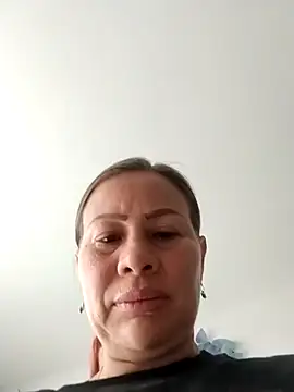 LaraCaliente online show from 04-29-26, 05:30