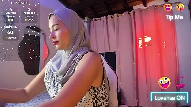 ShanaJamil online show from 11-05-25, 12:16