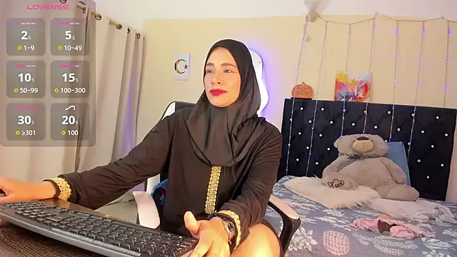 ShanaJamil online show from 04-22-26, 12:07