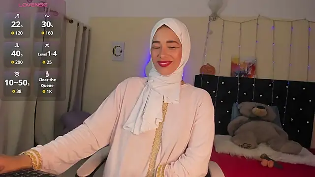 ShanaJamil online show from 04-23-26, 12:04