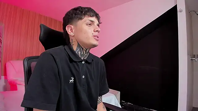 Declan-Fox online show from 09-16-25, 03:40