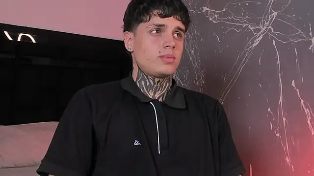 Declan-Fox online show from 09-18-25, 03:52