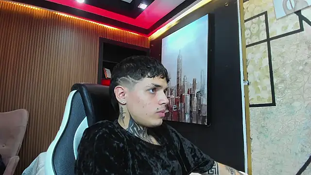 Declan-Fox online show from 09-27-25, 03:55