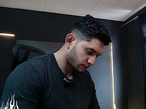 RichardMilleer online show from 09-19-25, 01:45