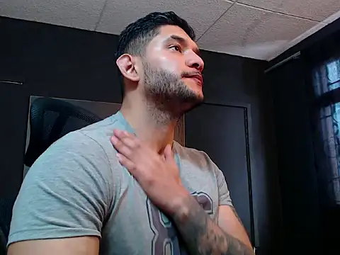 RichardMilleer online show from 11-11-25, 02:17