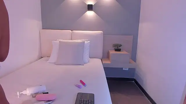 selena monroy online show from 11-07-25, 11:21