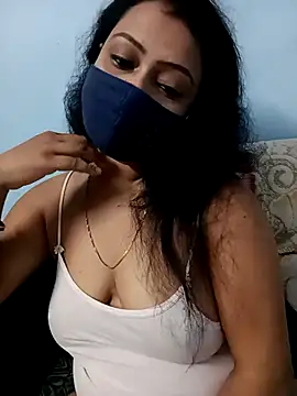 Snapshot of Deliciouskimi chatting on 11-16-25, 06:13 Deliciouskimi online show from 11-16-25, 06:13