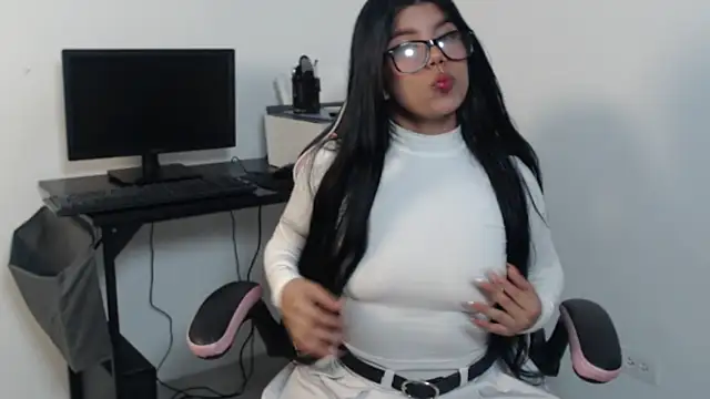 MayaScott11 online show from 04-27-26, 07:12